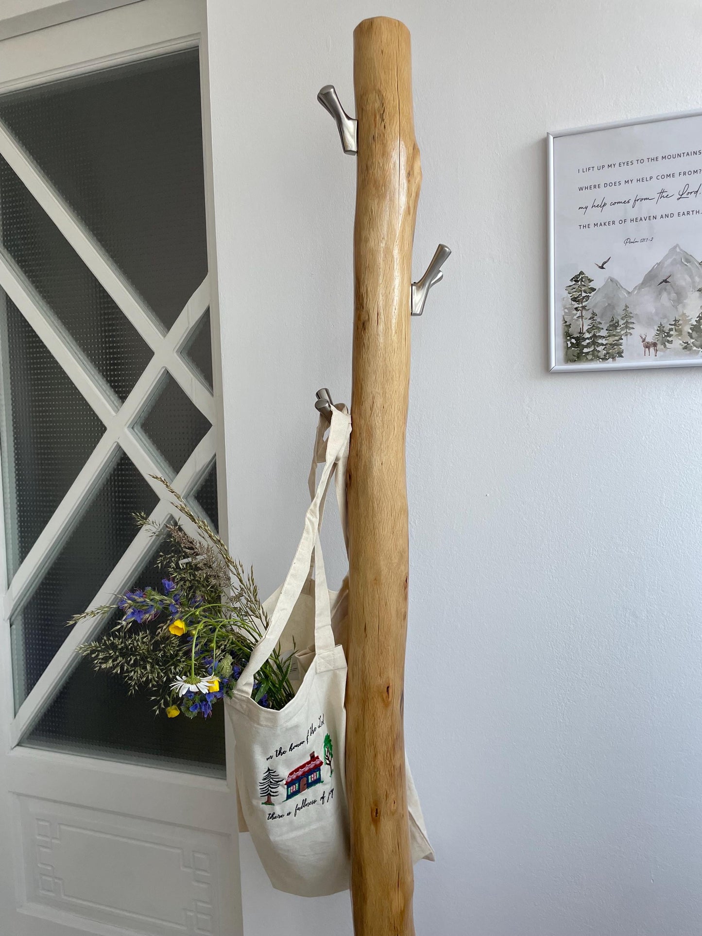 Rustic Oak Free-Standing Coat Rack – Solid Wood with Black Metal Hooks – Handmade Entryway Stand