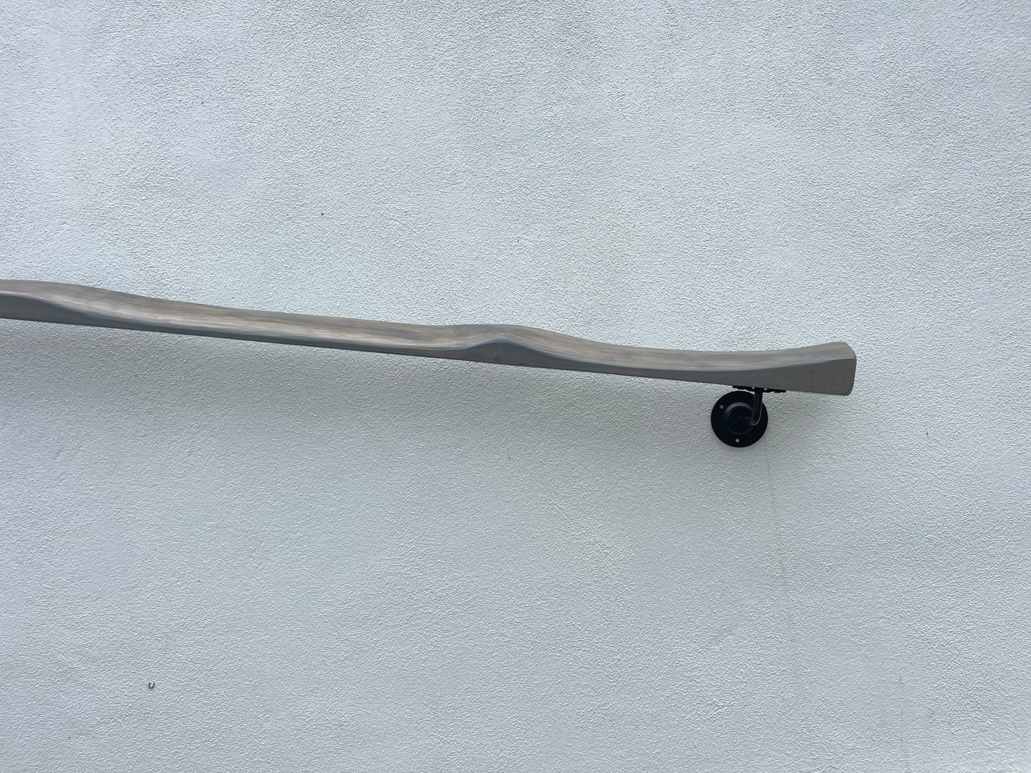 Handmade Grey Wooden Handrail – Natural Finish | Custom Size | Wall Mounted Stair Railing | LIve edge |Rustic Modern Decor | EU Made