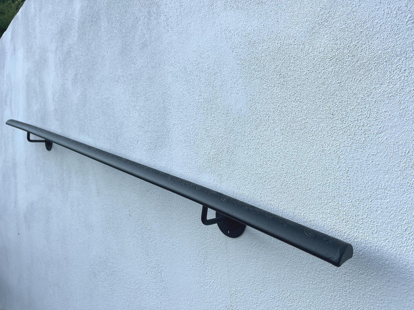 Custom Wrought Iron Handrail – Floral Texture Finish – Wall Mounted Stair Rail – Modern Railing – Handmade in EU
