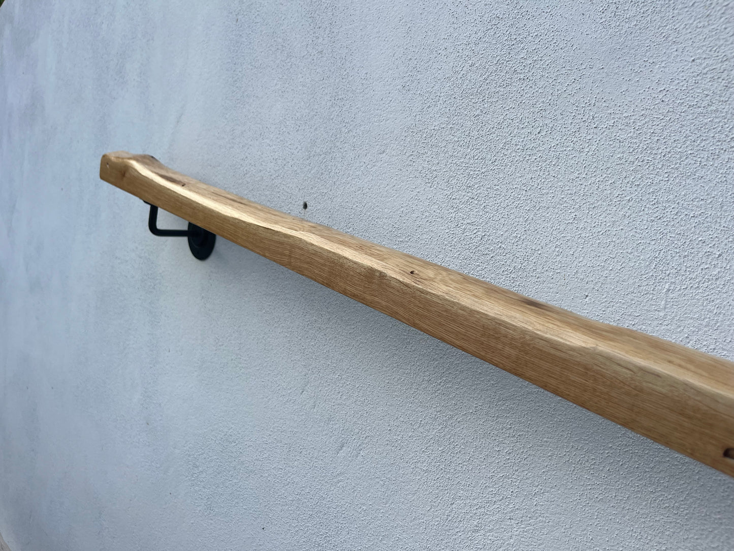 Handmade Oak Wooden Handrail – Natural Finish | Custom Size | Wall Mounted Stair Railing | LIve edge |Rustic Modern Decor | EU Made