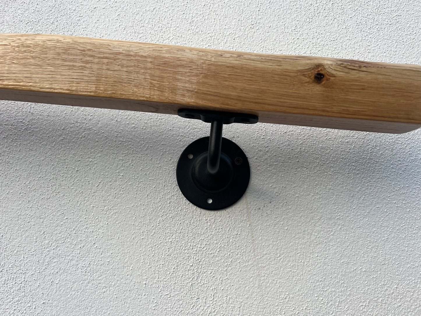 Handmade Oak Wooden Handrail – Natural Finish | Custom Size | Wall Mounted Stair Railing | LIve edge |Rustic Modern Decor | EU Made