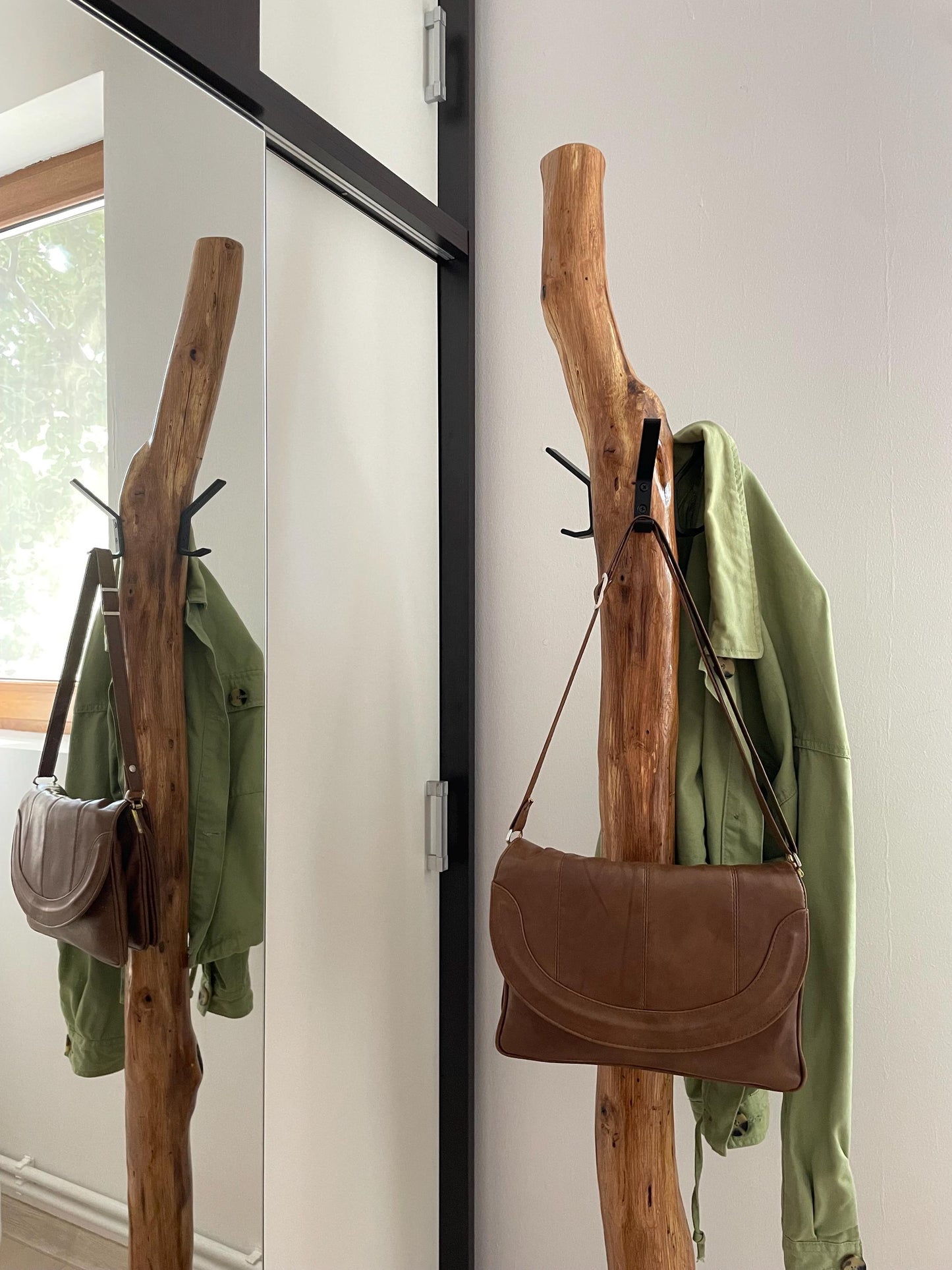 Rustic Oak Free-Standing Coat Rack – Solid Wood with Black Metal Hooks – Handmade Entryway Stand